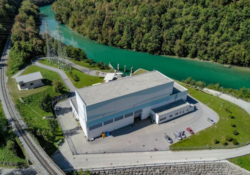 Strojnica ČHE Avče zunanjost 1